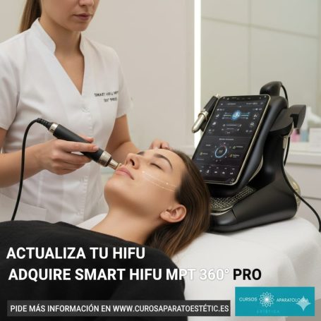 Mujer recibiendo tratamiento con dispositivo Smart HIFU en un entorno estético.